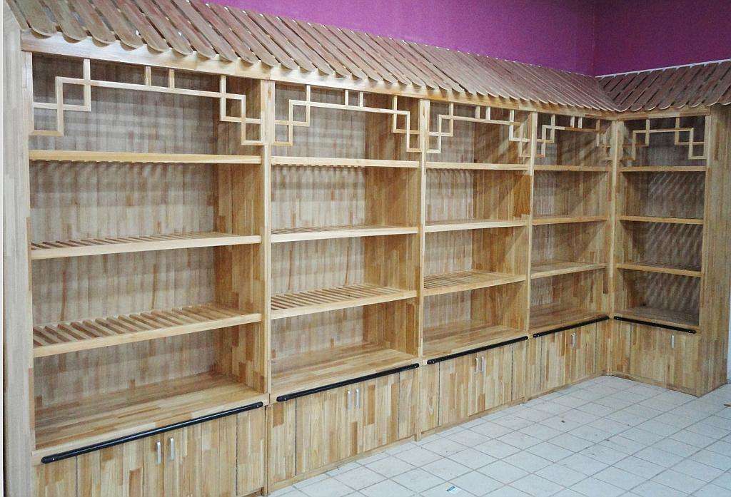 為何木質(zhì)貨架在戶外時(shí)間長了會(huì)變色